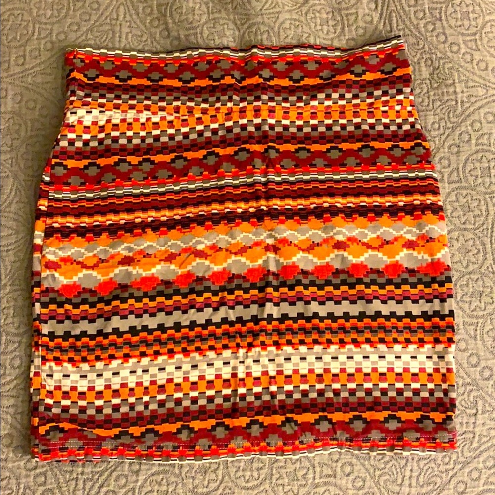 Mosaic mini skirt
